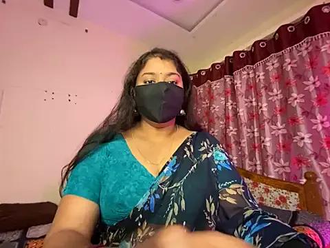 Freechat LouleyRanii on StripChat
