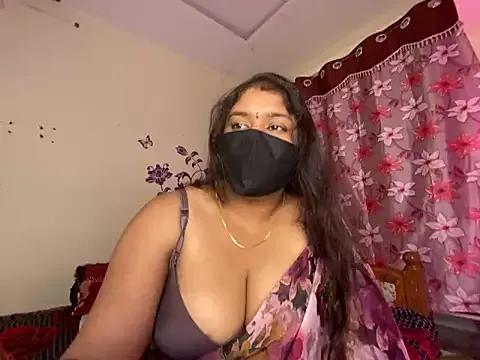 Freechat LouleyRanii on StripChat
