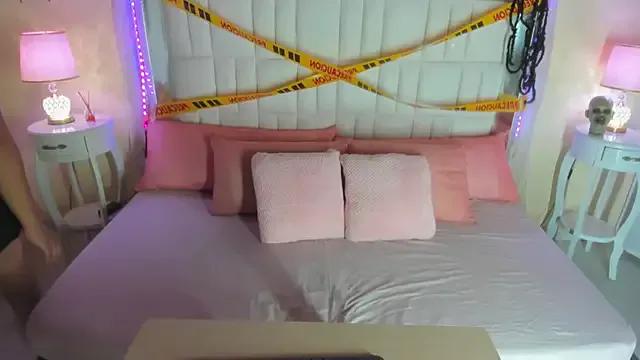 StripChat LourenPeter is Freechat LourenPeter — Spank face whit dildo