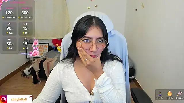 LoveLyy- — naked & dildo show