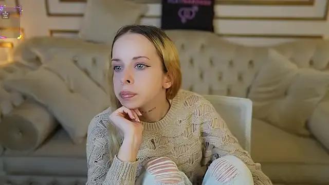 StripChat Luchi_Sun is Freechat Luchi_Sun — dance