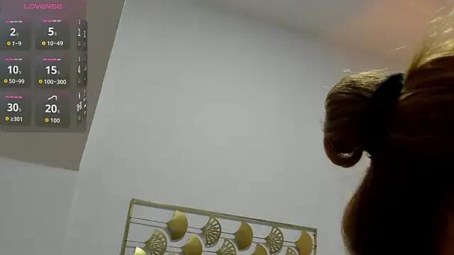 lucia_lorenz — Flash Tits