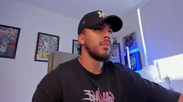 luck_spartans — cum show