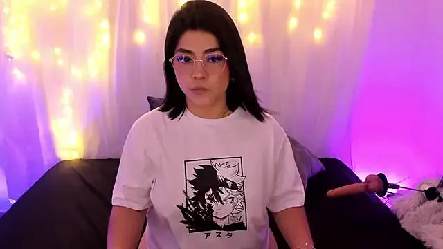 Freechat lucy26_ on StripChat