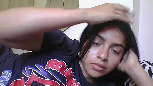 Lucy_2025 — FINGERS IN THE PUSSY