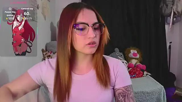 Freechat lucycherry__ on StripChat