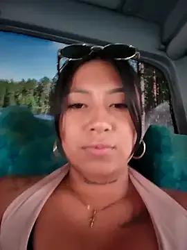 luisa16xxx — Off bra in bus