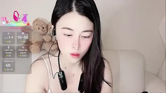 LuLu-Moon — Freechat on StripChat