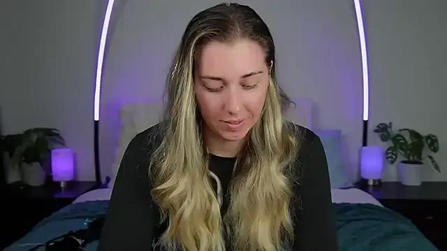 Lulu_berkeley — Put something sexy on <3