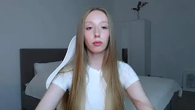 Freechat Luna_insniity on StripChat