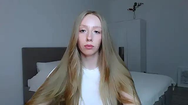 Freechat Luna_insniity on StripChat