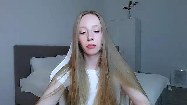 Freechat Luna_insniity on StripChat