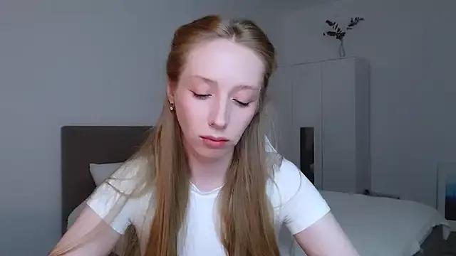 Freechat Luna_insniity on StripChat