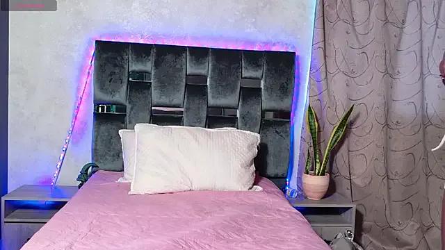 Luna_sophya — Freechat on StripChat