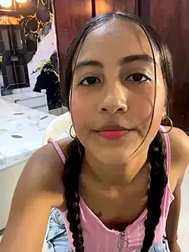 luna_star23 — Freechat on StripChat
