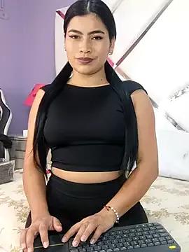 Freechat LunaaRosse on StripChat