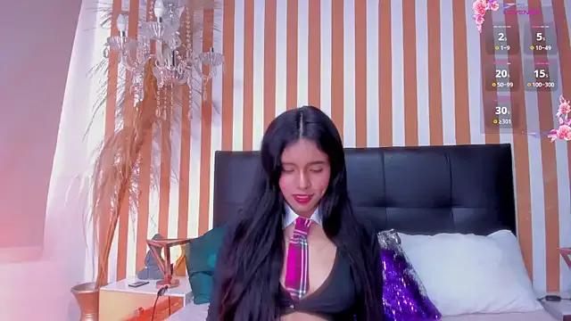 LunaToledo — Bra off 