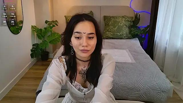 Lunel_kitten — Wink + touch ass