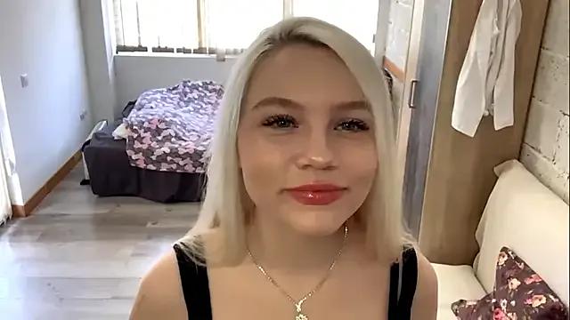 LupeLewitt — slap my butt x3