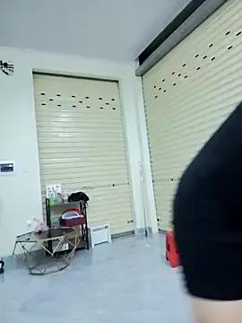 Lyly_suri07 — Freechat on StripChat