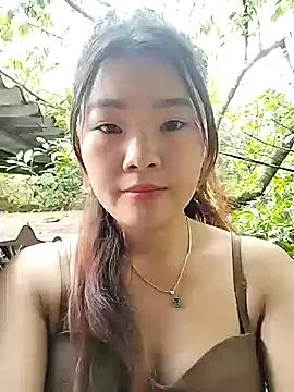 Freechat lylylove on StripChat