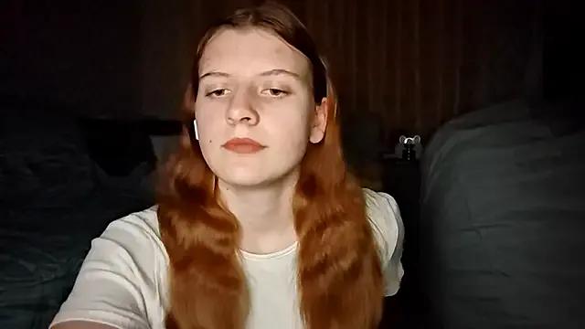 StripChat LynteriLain is Freechat LynteriLain — show tongue