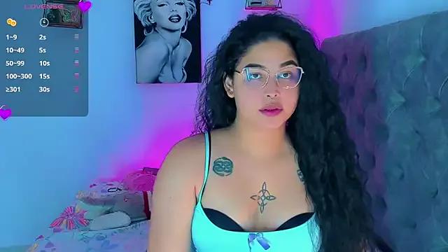 Freechat mabellfox on StripChat