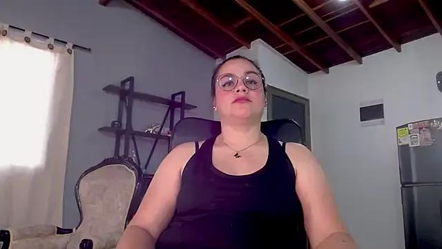 Freechat maela1 on StripChat