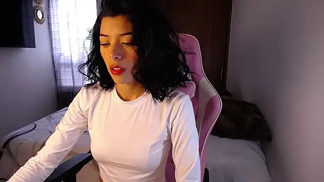 Freechat maggie_kay on StripChat