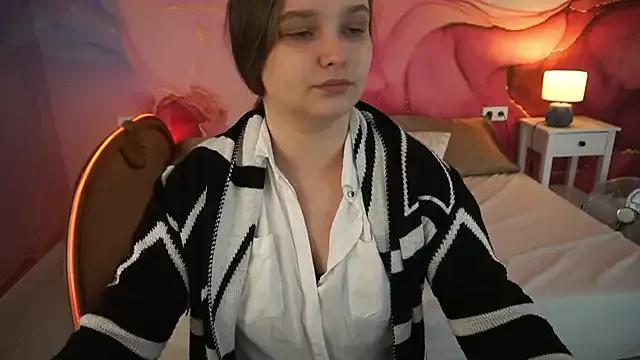 Freechat MagicPeachh_ on StripChat