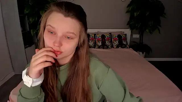 Freechat MagicPeachh_ on StripChat