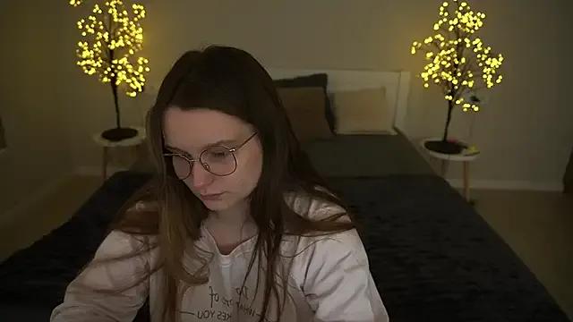 Freechat MagicPeachh_ on StripChat