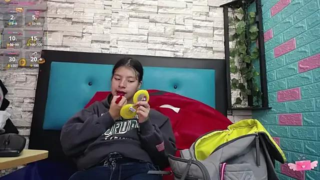 StripChat maily_can is Freechat maily_can — escribo tu nombre en mi cuerpo