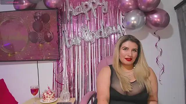 mailyn_baker — show tits + oil tits