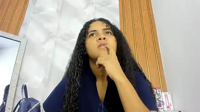 Freechat makena18 on StripChat