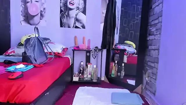 Freechat makena18 on StripChat