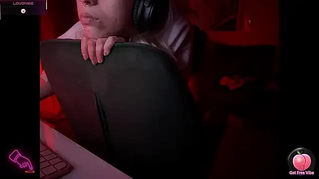 Mannarie_Madsinn on StripChat 