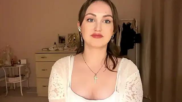 MarcieRendleman — Licking my lips close-up