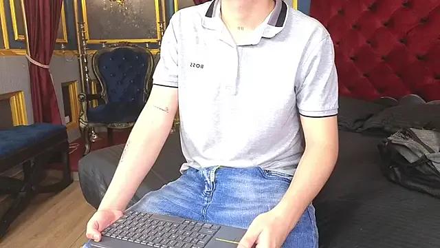 Freechat MarcoVitto on StripChat