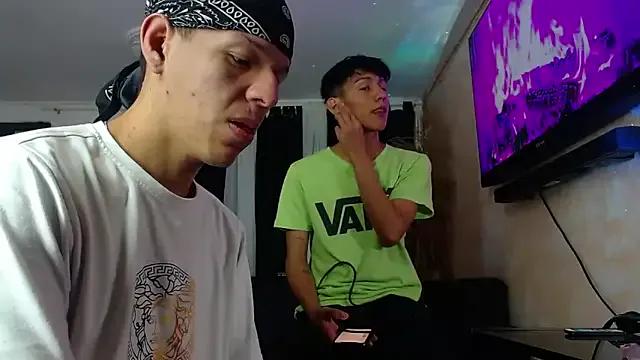 Marcus_and_Tony — French kiss
