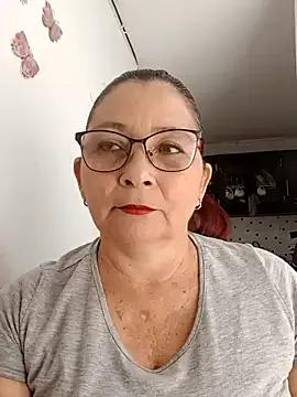 marfil_milf — Jugar con mi coo