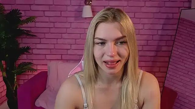 Margo_Robbbie — take off panty