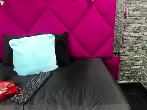 MariamGray1 — finger in ass