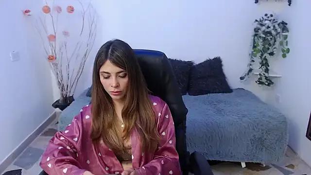Mariana_Poet — Sensual Striptease 