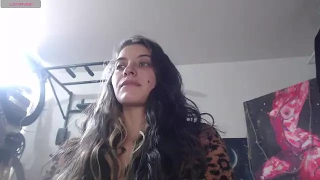 Freechat mariecam420 on StripChat