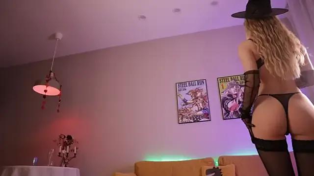 StripChat mashmerize is Freechat mashmerize — show tits