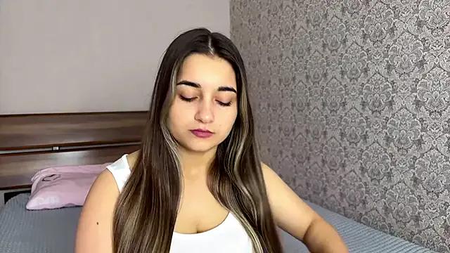 StripChat MaydaFarran is Freechat MaydaFarran — Flash boobs