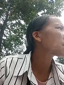 mayhang00 — Freechat on StripChat
