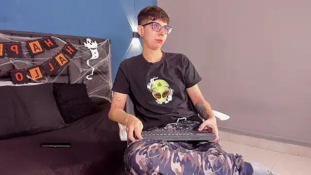 StripChat MaykStons is Freechat MaykStons — Let's hit it and get wild!
