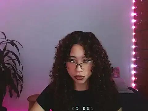 Medussa3033 — dildo blowjob